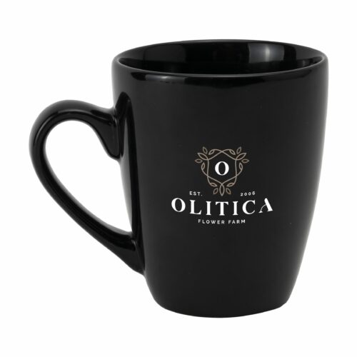 Svart kaffekopp med Olitica-logo